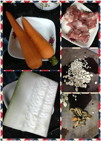冬瓜薏米扁豆猪骨汤的做法图解1