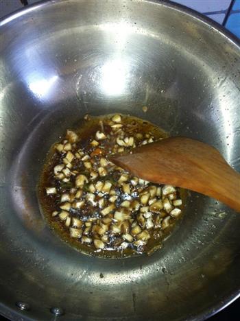蚝油香菇炒饭的做法步骤4