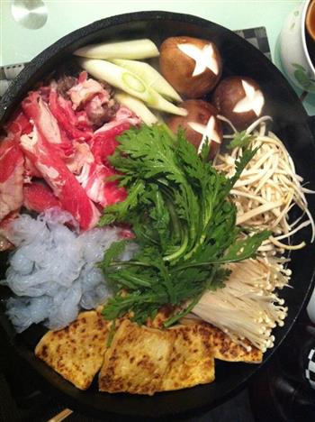 日本关西寿喜烧锅sukiyaki的做法步骤2