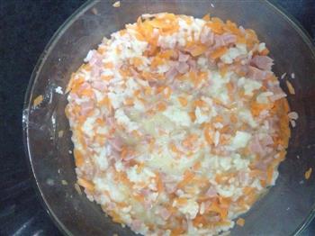 米饭胡萝卜鸡蛋饼的做法步骤2