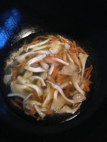 袖珍菇豆腐肉丸汤的做法步骤4