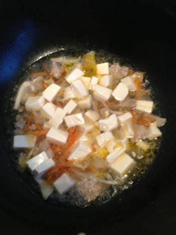 袖珍菇豆腐肉丸汤的做法步骤6