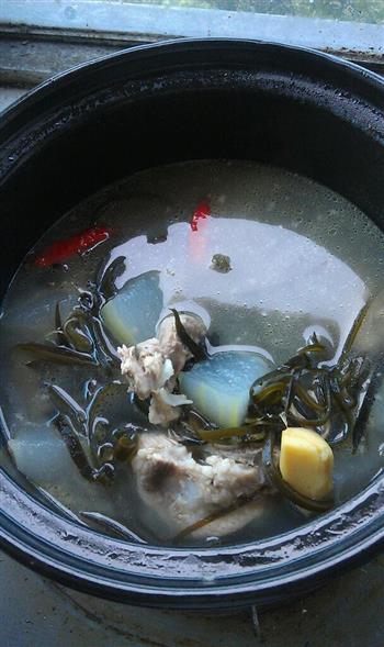 筒子骨炖冬瓜海带汤的做法图解4