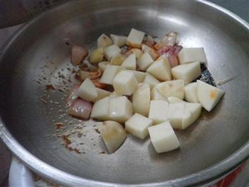 土豆烧牛肉的做法图解6