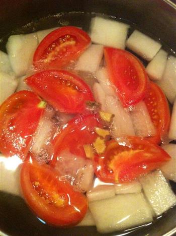 冬瓜西红柿丸子汤的做法图解4