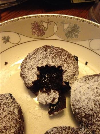 心太软—巧克力熔岩蛋糕的做法步骤6