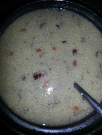 小米红枣粥的做法步骤3