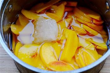秋季纯天然甜品—糖水黄桃的做法步骤6