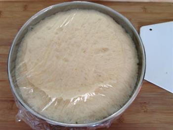 椰蓉花形面包的做法步骤3