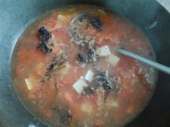西红柿豆腐汤的做法步骤6