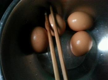 腌鸡蛋的做法图解1