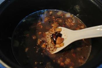 腊肉双菇饭的做法步骤6