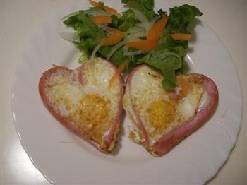 浪漫早餐-爱心煎蛋的做法步骤4