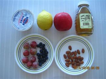 水果杏仁酸奶布丁的做法步骤1