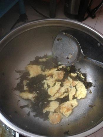 地皮菜炒鸡蛋的做法步骤4