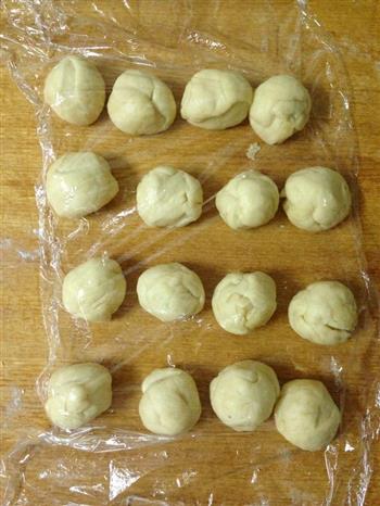 红豆沙小面包的做法步骤6
