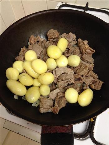 电饭煲版土豆炖牛肉的做法步骤4