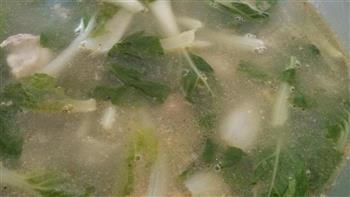 黄花鱼瘦肉白菜汤的做法图解12
