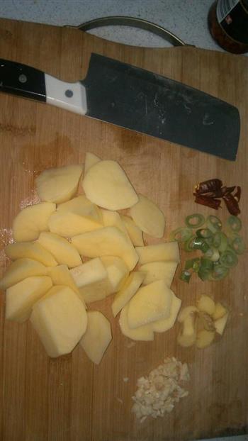 自制土豆炖排骨的做法步骤4