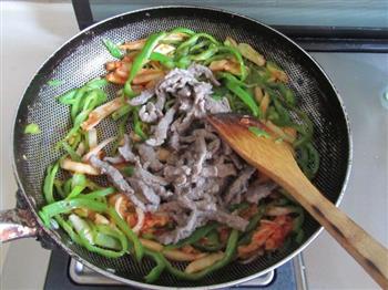 泡菜青椒牛肉丝的做法步骤8