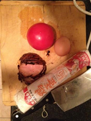 番茄鸡蛋热汤面的做法步骤1