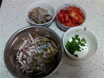 西班牙海鲜饭paella的做法步骤1