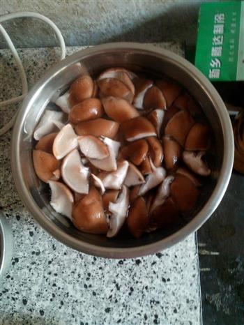 香菇青菜的做法步骤1