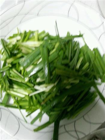 海兔炒韭菜的做法步骤2