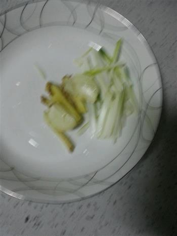 海兔炒韭菜的做法图解3