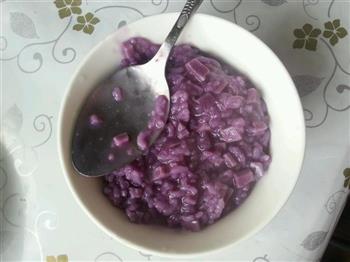 美味健康枸杞紫薯粥的做法步骤3