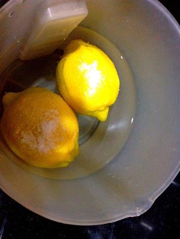 蜜渍柠檬的做法图解1