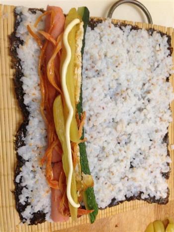 寿司-紫菜包饭的做法步骤5