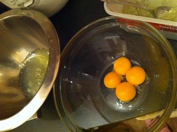 抹茶蜜豆蛋卷的做法步骤2