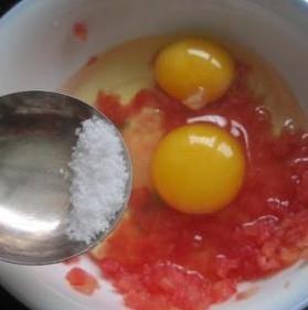西红柿与鸡蛋的另一做法-西红柿厚蛋烧的做法步骤3
