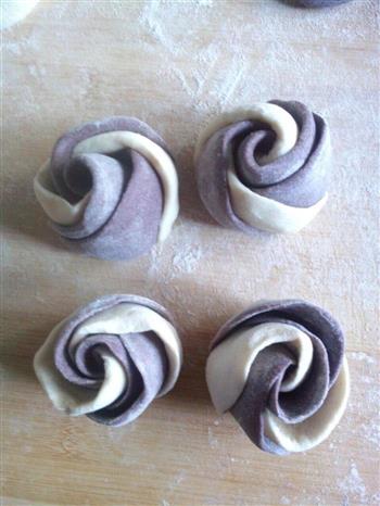 紫米面双色玫瑰馒头的做法图解6