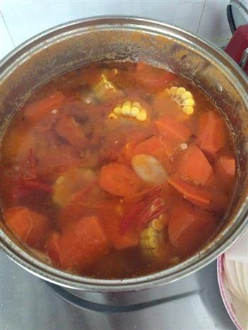 胡萝卜玉米番茄排骨汤的做法步骤7