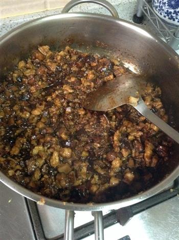 香菇海米酱油糯米饭的做法步骤3
