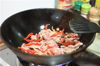 小炒黄牛肉芹菜的做法步骤5
