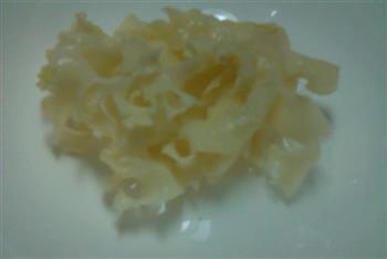 荷仙菇养生疙瘩汤的做法图解1
