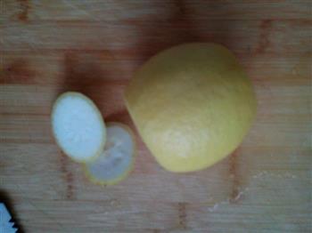 自制柠檬醋 减肥美白的做法图解1