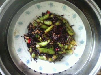 梅干菜炒四季豆的做法步骤1
