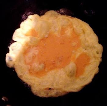 蘑菇西红柿炒鸡蛋的做法步骤4