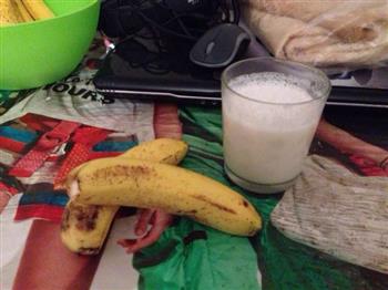 香蕉牛奶的做法步骤5