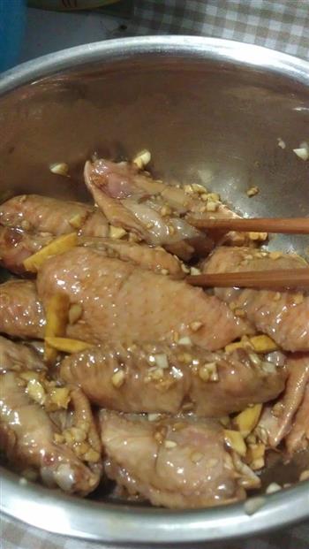 麻油蒜蓉鸡翅粉丝-小丽家常菜的做法步骤2