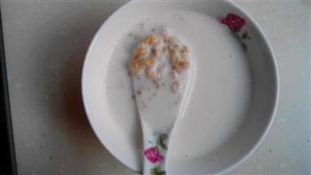 牛奶燕麦粥的做法步骤3