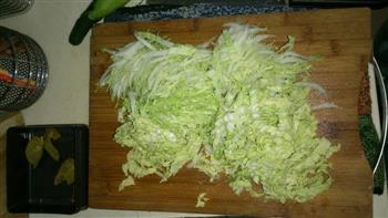黄瓜白菜饺子的做法步骤2
