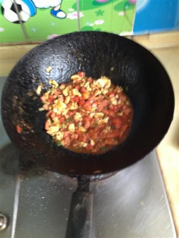 西红柿鸡蛋炒馒头丁的做法步骤5