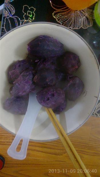 简易紫薯球的做法步骤2