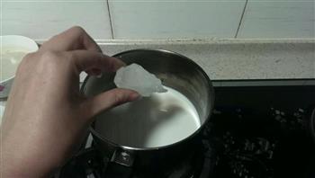 鸡蛋牛奶布丁免烤and免冻的做法步骤2
