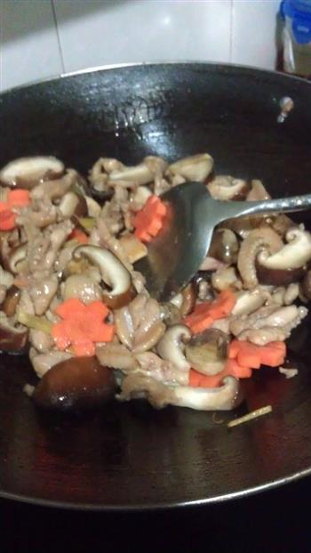 美味鸡翅肉焖双菇-小丽家常菜的做法步骤9